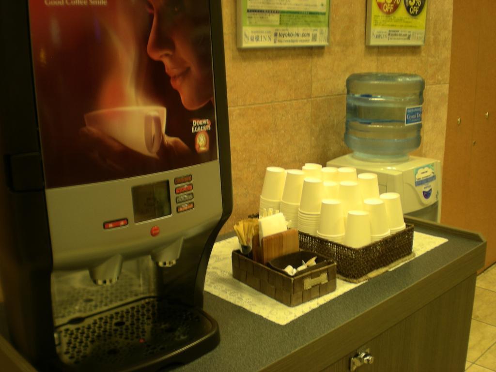 Toyoko Inn Kumamoto-Jyo Toricho Suji Exterior foto